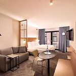 Aparthotel Adina