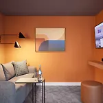 Aparthotel Adina 4*