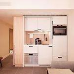 Adina Aparthotel 4*