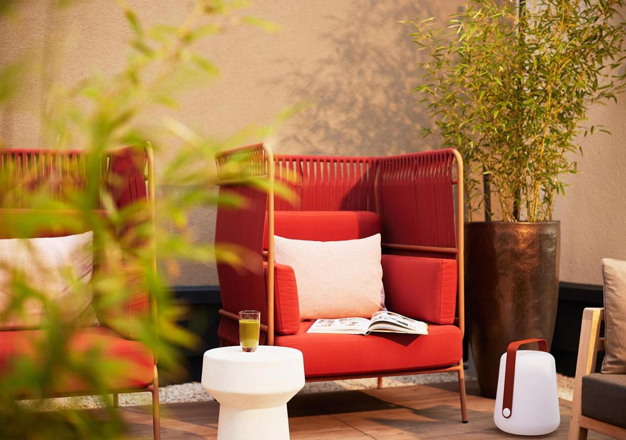 Aparthotel Adina 4*