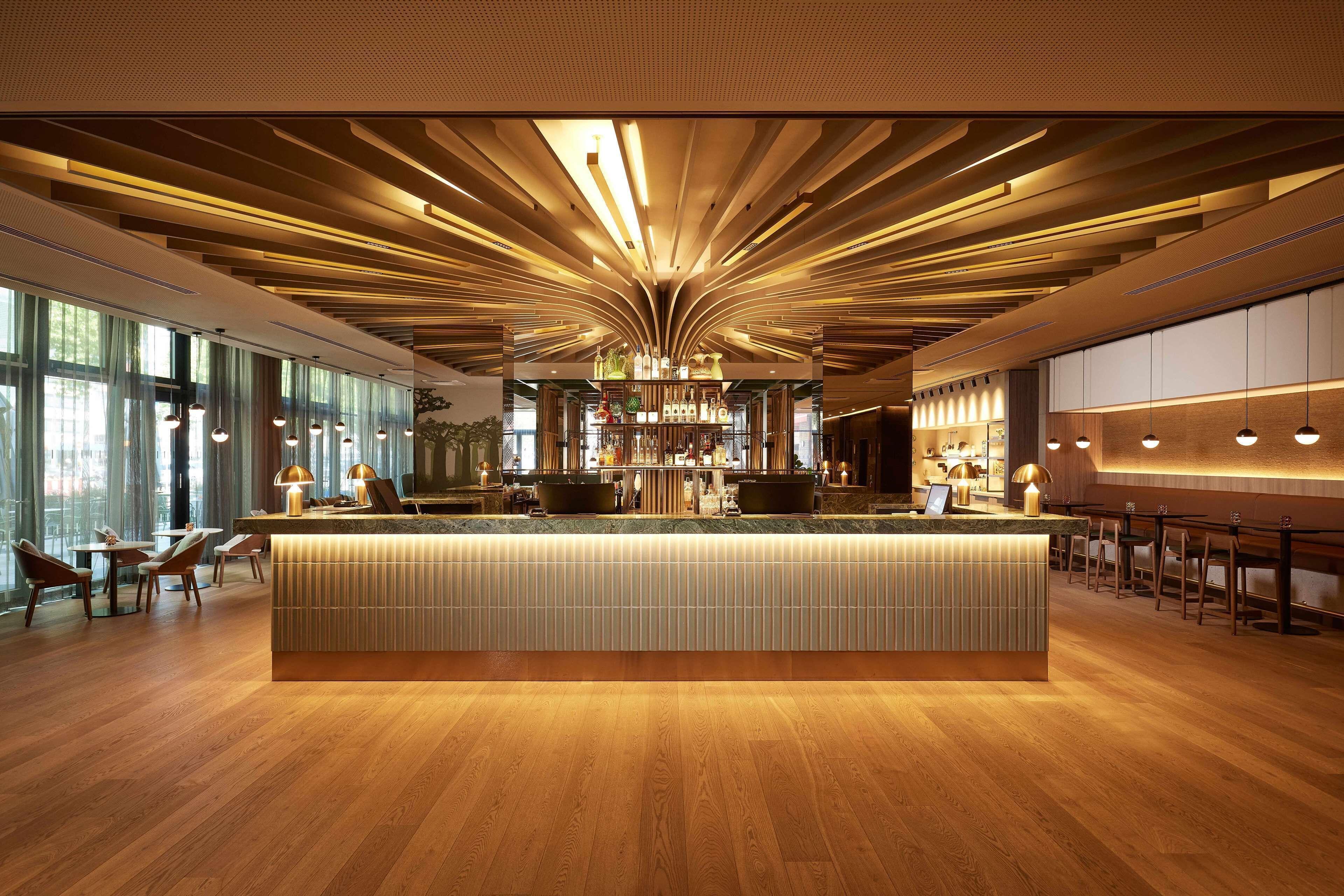Aparthotel Adina 4*