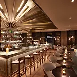 Adina Aparthotel 4*